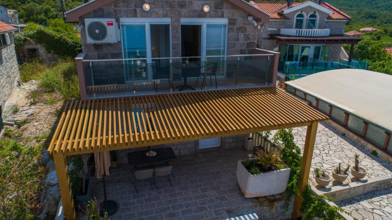 Вилла Family House Bjelila Тиват Экстерьер фото