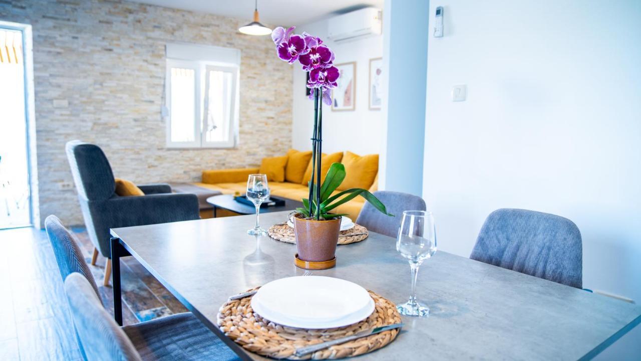 Вилла Family House Bjelila Тиват Экстерьер фото