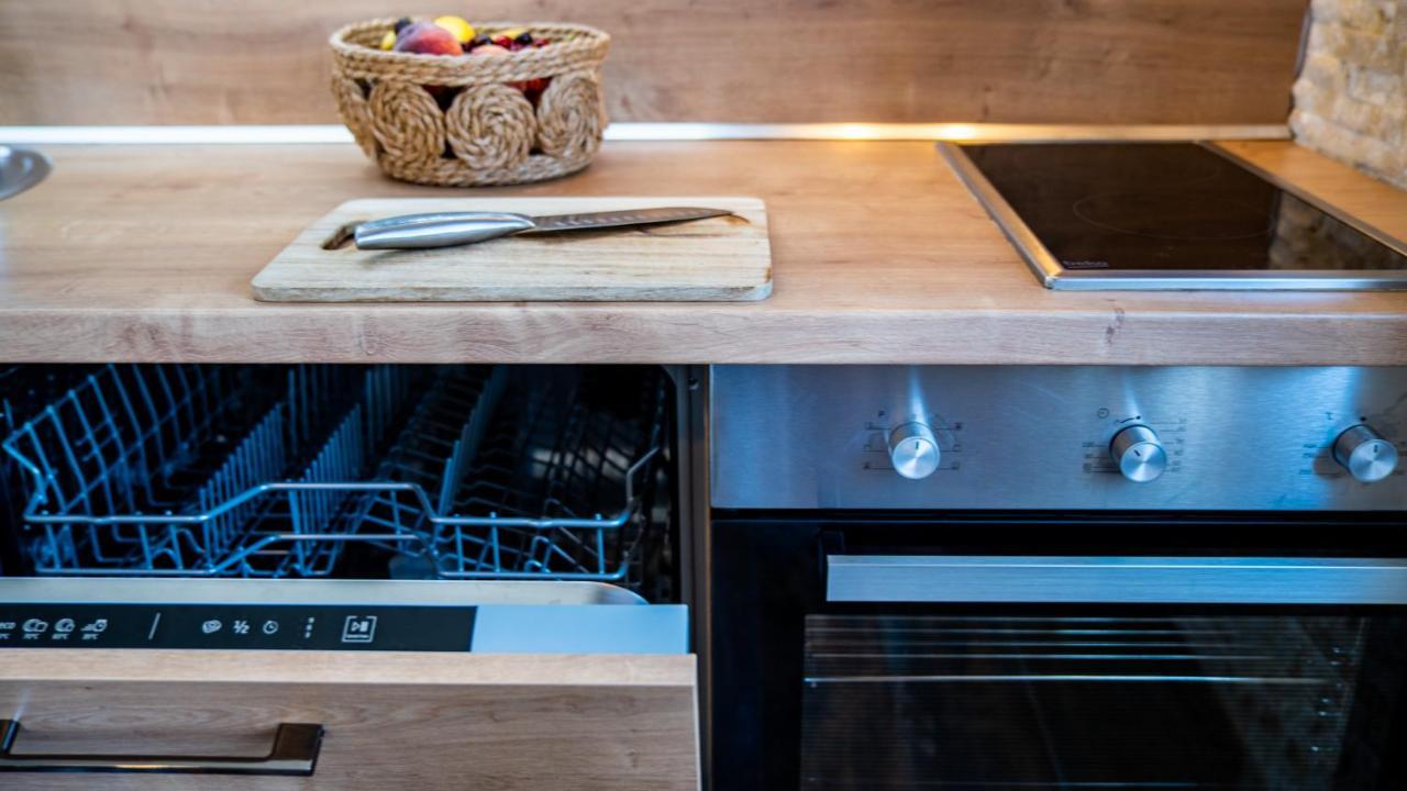 Вилла Family House Bjelila Тиват Экстерьер фото